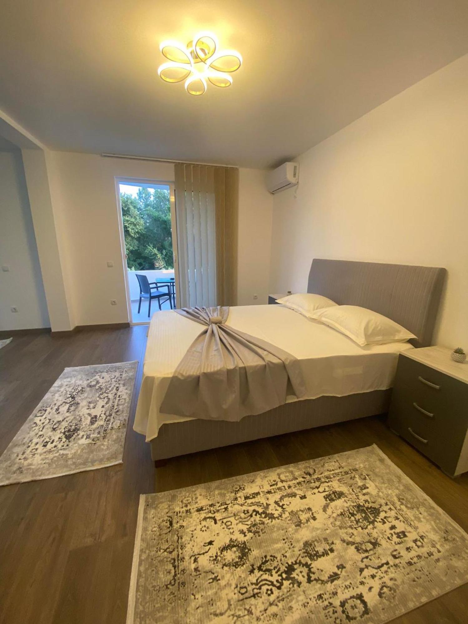Casa Gazi Hotel Ulcinj Exterior photo